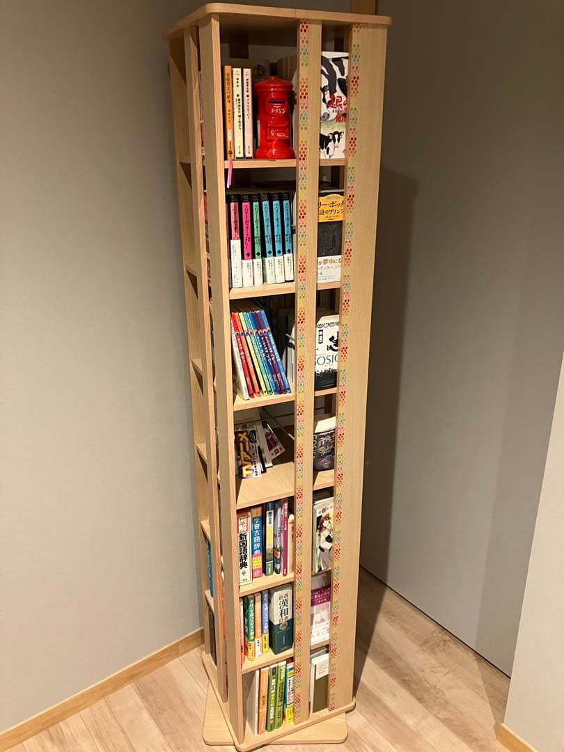 本棚　回転式ラック　7段　ナチュラル　ブックシェルフ　完成品　コミック　文庫
