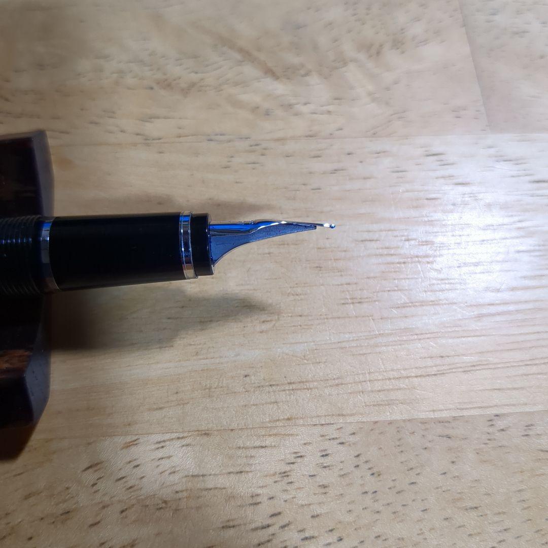 T*U様 パイロット　万年筆　エラボー　金属軸　SF