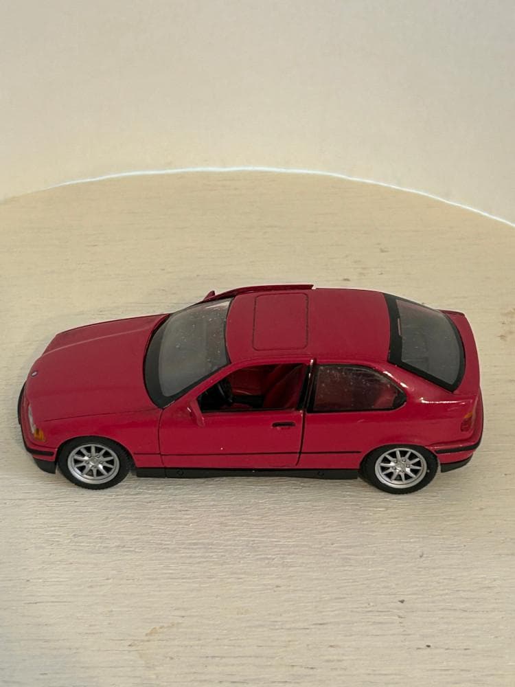 Otto Mobile 1/18  323ti E36コンパクト　限定