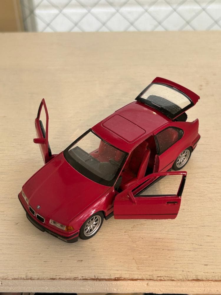 Otto Mobile 1/18  323ti E36コンパクト　限定