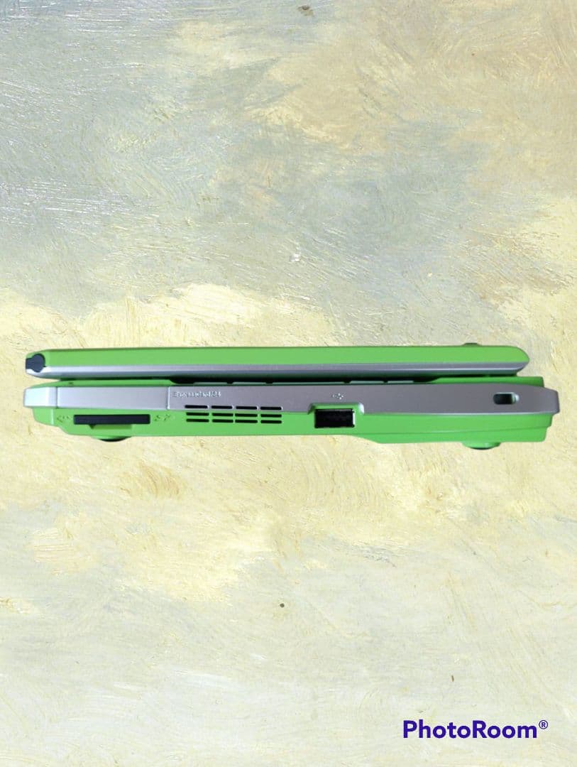 ガチャピン&ムックのモバイルノートパソコン