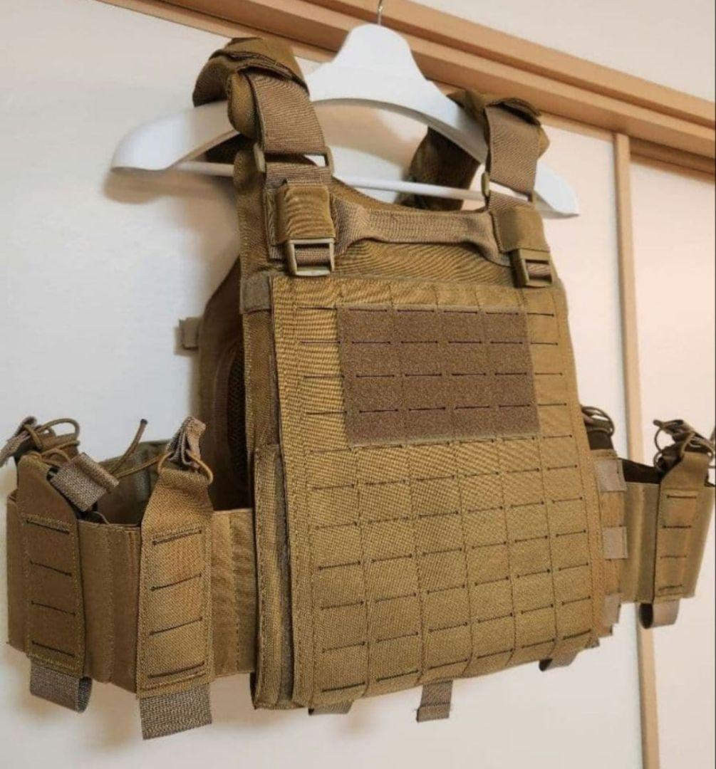 プレートキャリア、 MOELLシステム、 CB(コヨーテブラウン)、プレキャリ