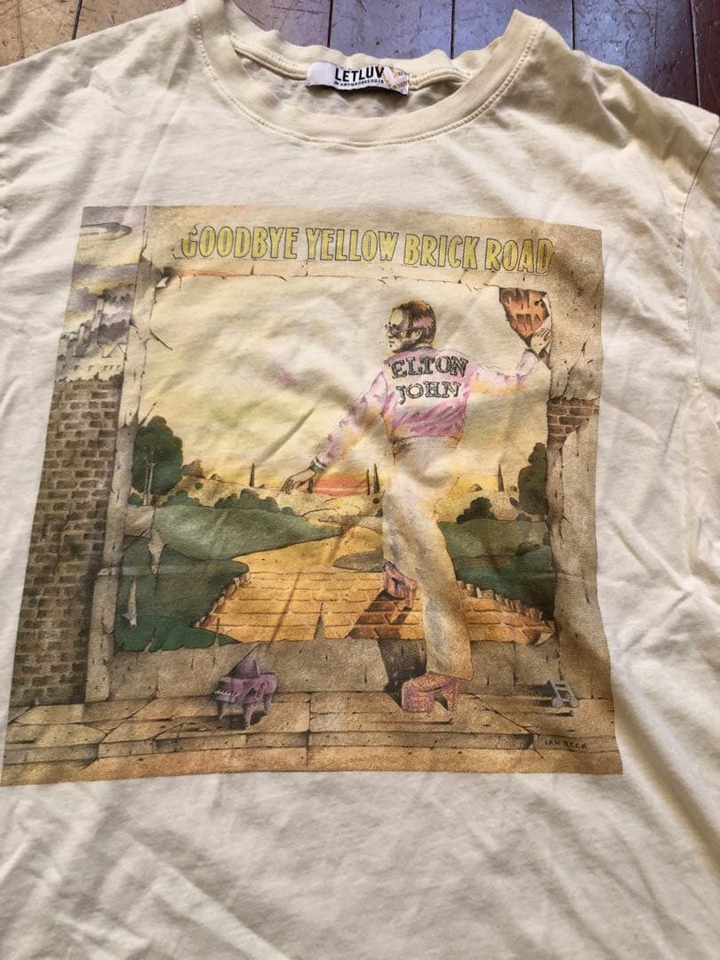 Anthropologie LetLuvEltonJohnエルトンジョンTシャツ