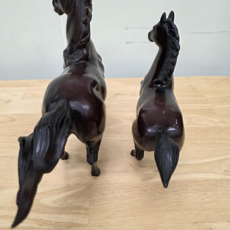 漆製 馬の彫刻 2体セット