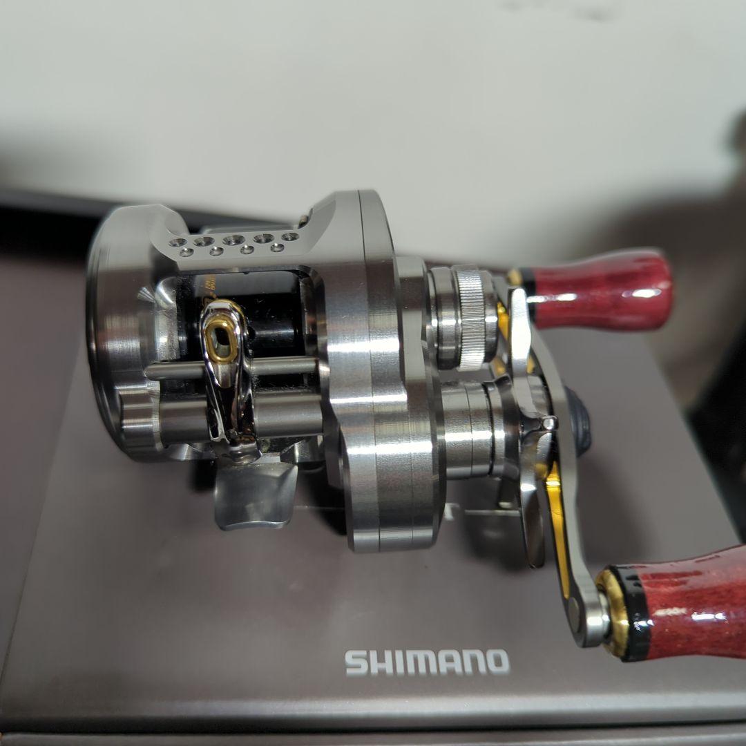 未使用　SHIMANO カルカッタコンクエストBFS-XG brimoウッドノブ