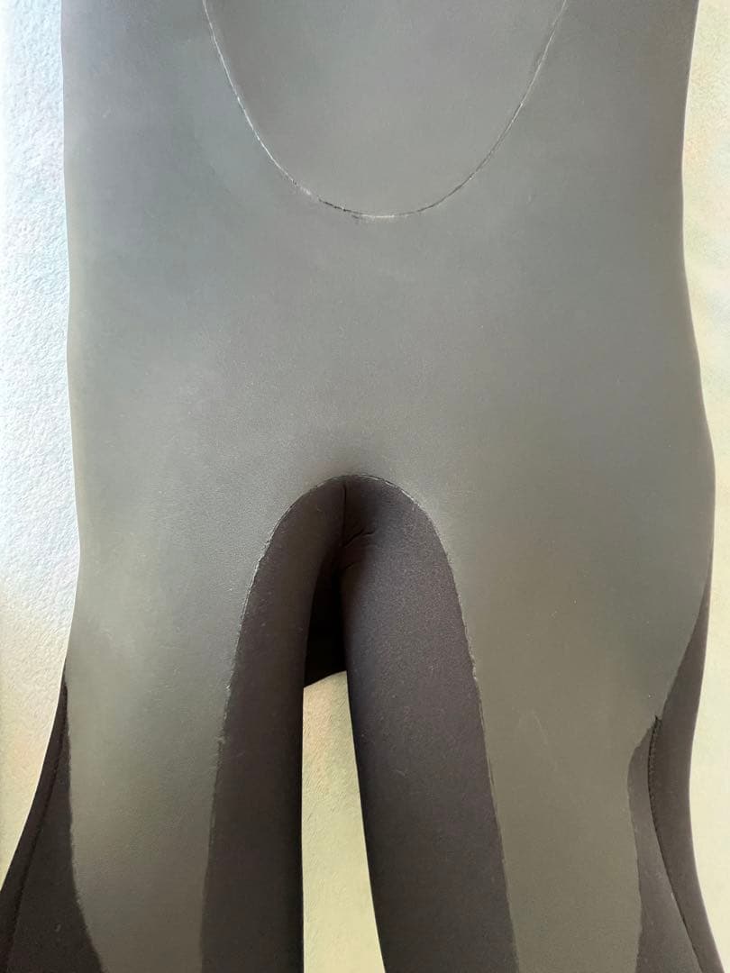 オニール　新品スーパーフリークセミドライ　メンズL