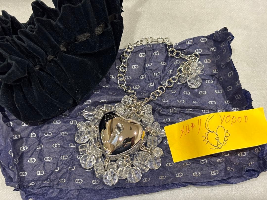 ディオール プリティ チャーム ピンク エンチャント 002 口紅