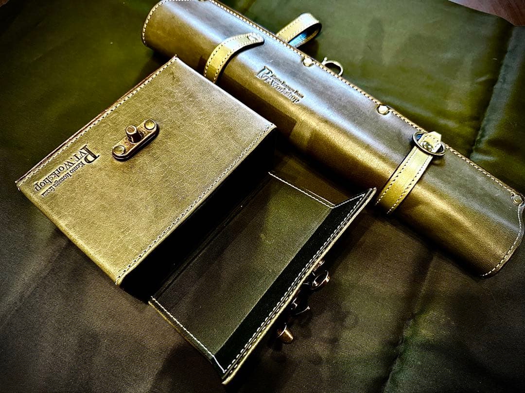 Pvt.Workshop 極CL 本革　デッキケース プレマケース