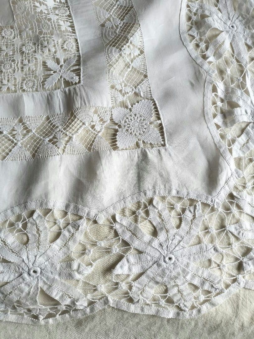 フランスアンティーク　ボビンレース　whiteテーブルクロス