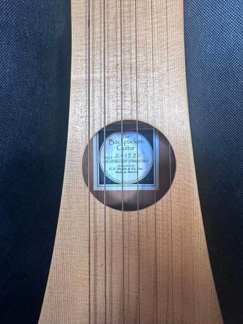 Backpacker Guitar アコースティックギター