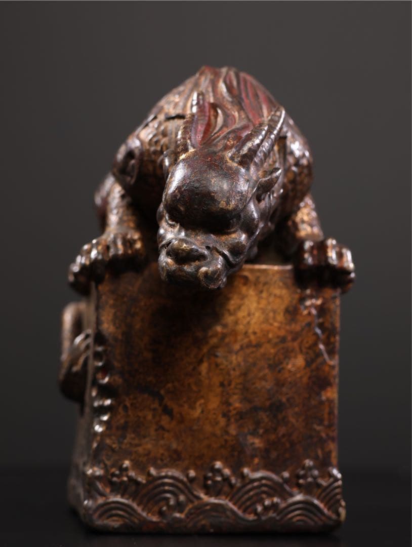 珍蔵　銅製　鎮水神獣　置物　招財　守護