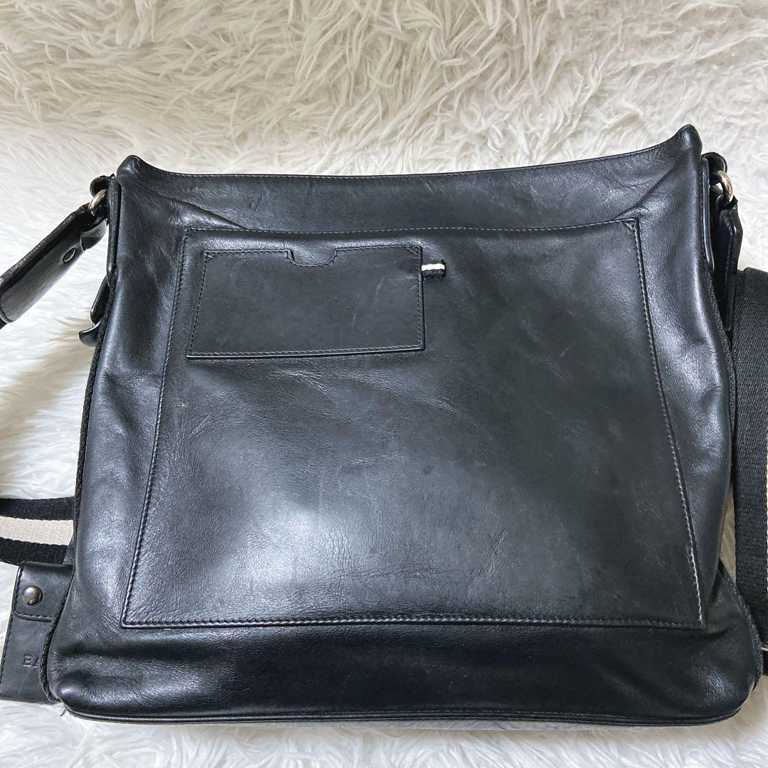 ToShi ⭐️バリー　メッセンジャーバッグ　TAN TRAIN