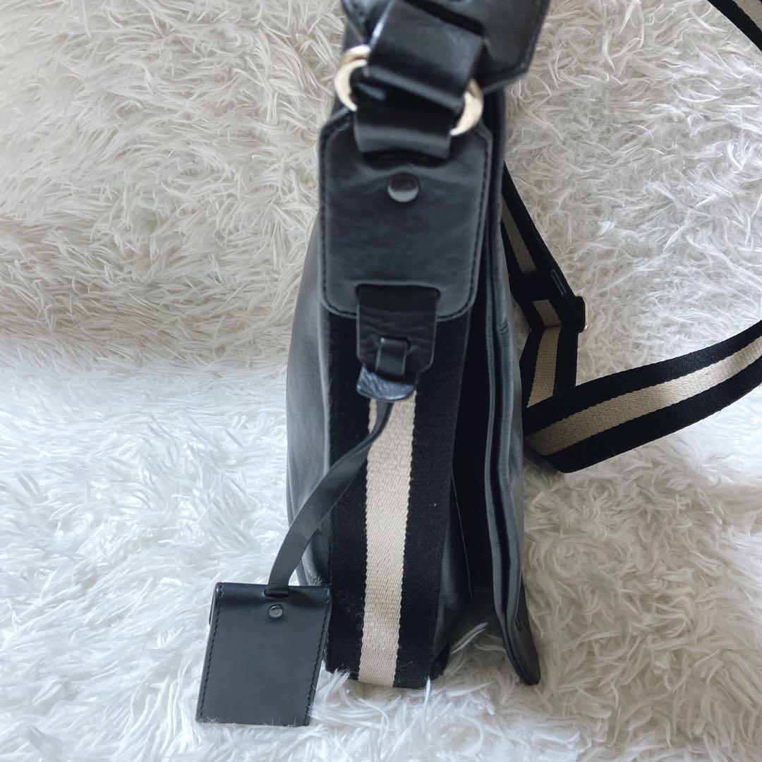 ToShi ⭐️バリー　メッセンジャーバッグ　TAN TRAIN