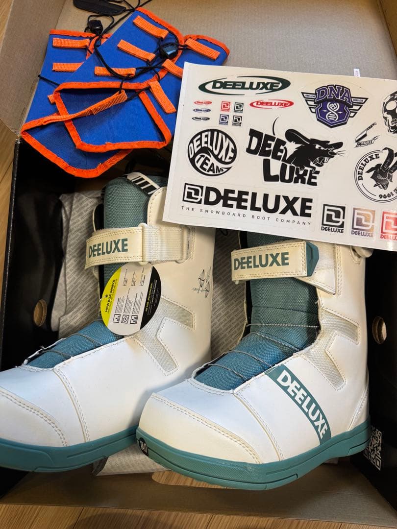 新品未使用★DEELUXEディーラックスICE,24.0キッズスノーボードブーツ