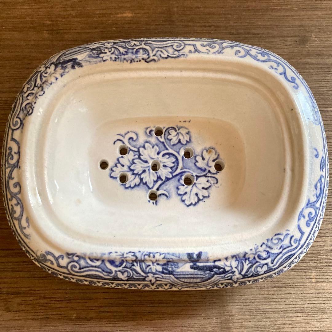 【アンティーク】 ソープディッシュ　石鹸置き　England