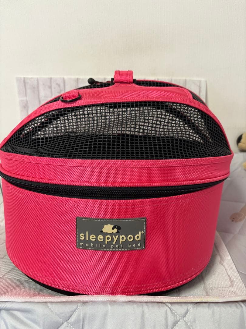 犬用キャリー　sleepypod mobile pet bed