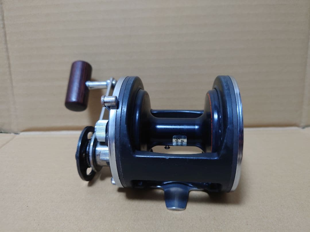 週末限定値下げ　ダイワ　シーライン　ハンドルドラグ