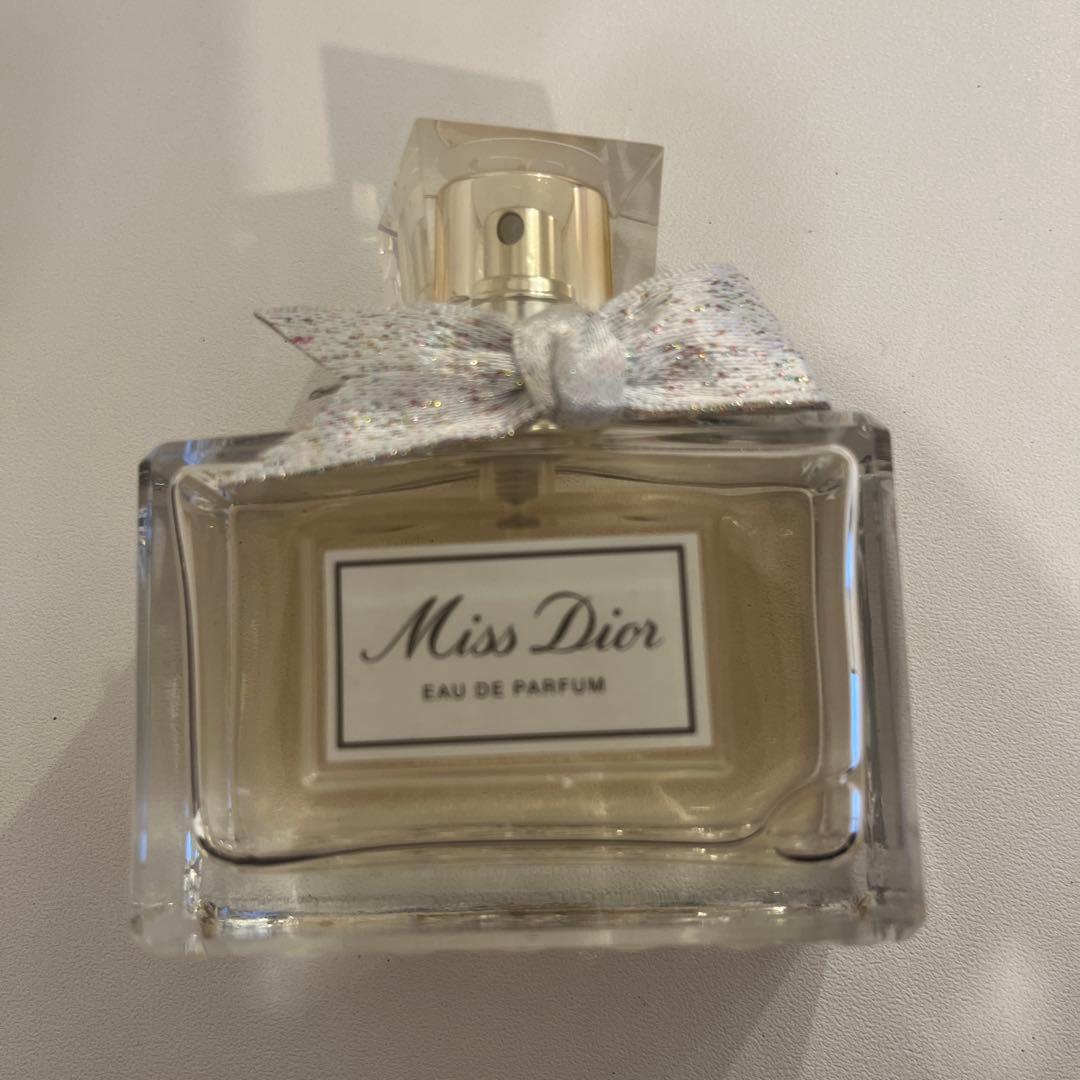 Miss Dior Eau de Parfum 箱付き