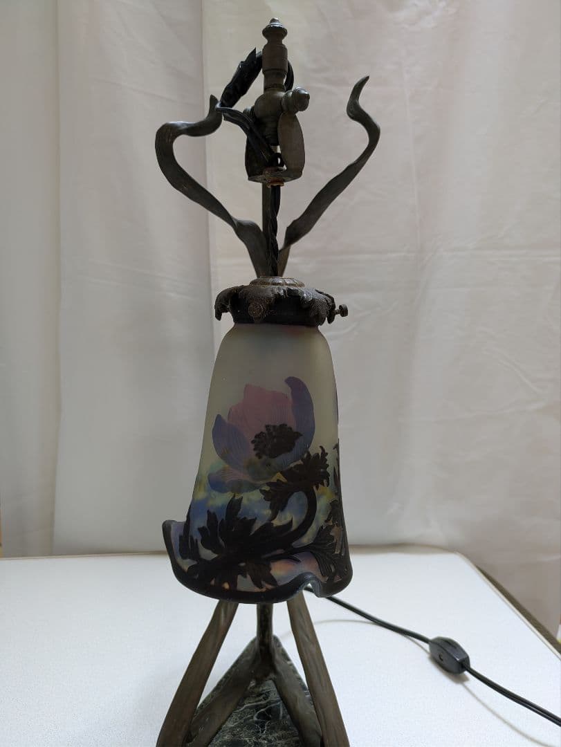 西洋アンティーク、アールヌーボーテーブルランプ