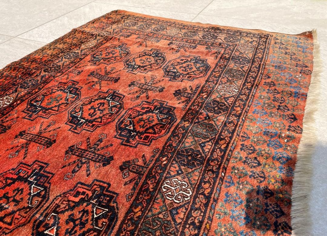 セミアンティーク　トルクメン エルサリ族　トライバルラグ　絨毯