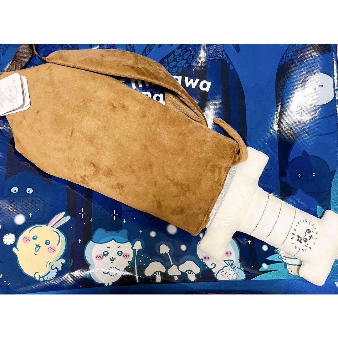 ②新品★ちいかわパーク　ちいかわ　ラッコの剣みたいなショルダーポーチ　ラッコ