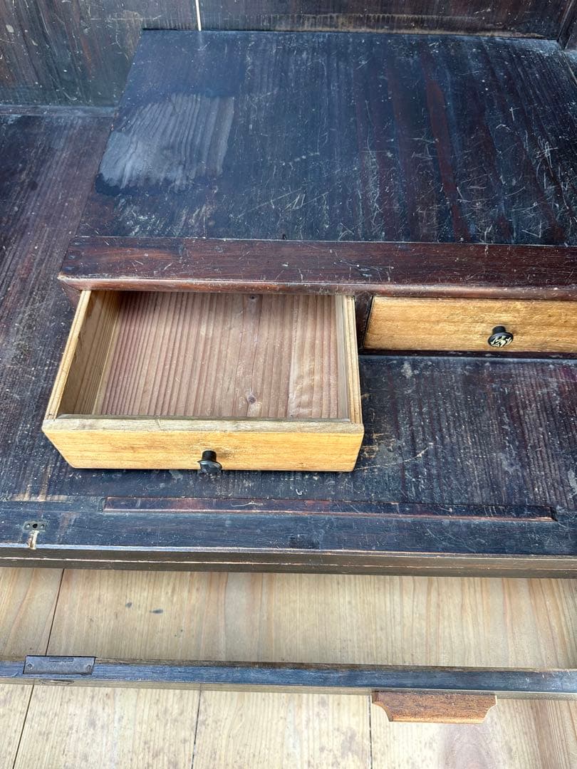 瞬間的値下げ❗️アンティーククローゼット箪笥洗浄済み！100年以上前！