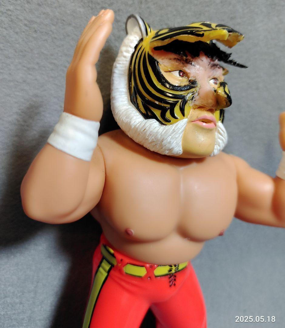 4代目タイガーマスク マスク剥ぎ 素顔見え カスタムソフビ HAO絶版 覆面剥ぎ