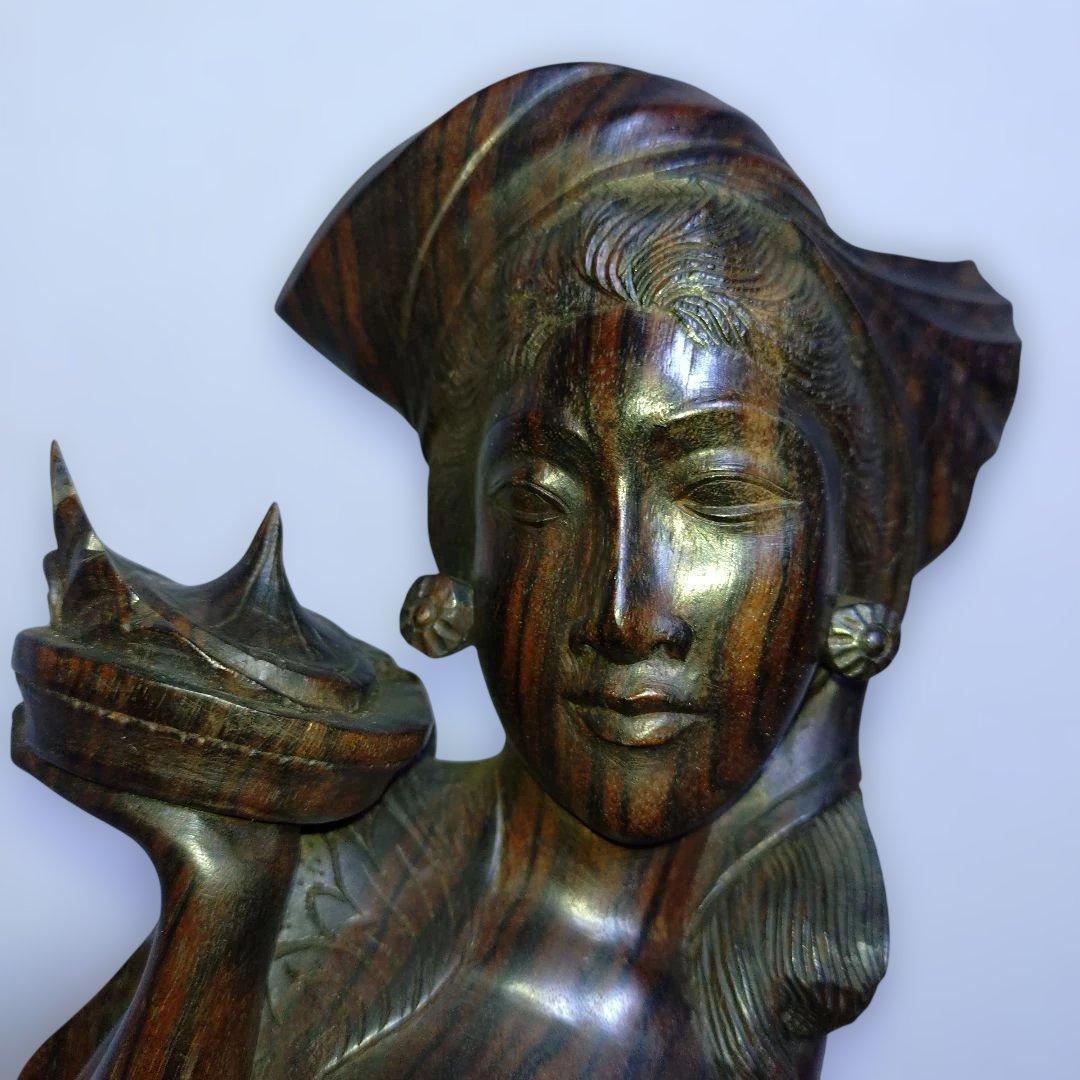 バリ　島　木彫　人形