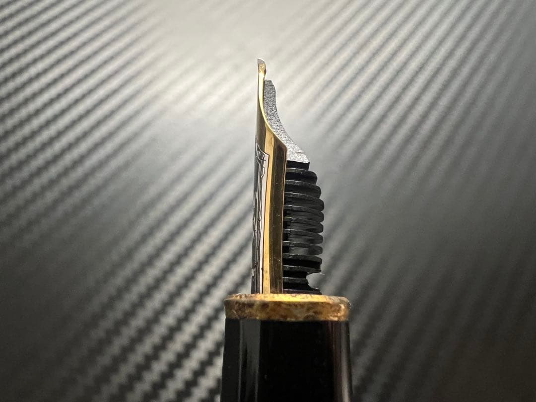 モンブラン マイスターシュテュック 144 万年筆 ブラック 中白 F 細字