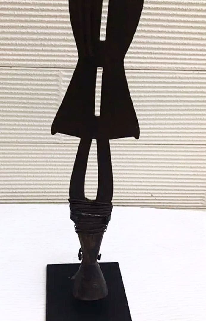 アフリカ盾　台座付き