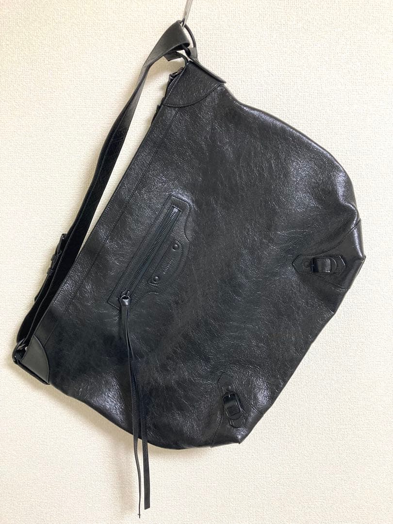 【新品未使用品】 BALENCIAGA （バレンシアガ）レザー ショルダーバッグ
