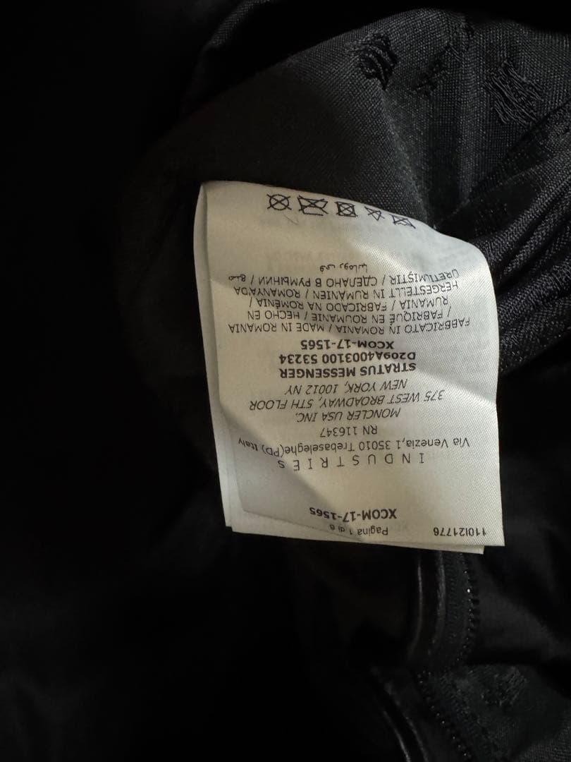 希少MONCLERモンクレールメッセンジャーバッグショルダーバッグ黒ブラック