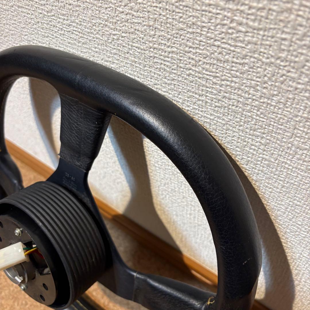 【希少！】MOMO ステアリング ヴェローチェレーシング D型 タイプ