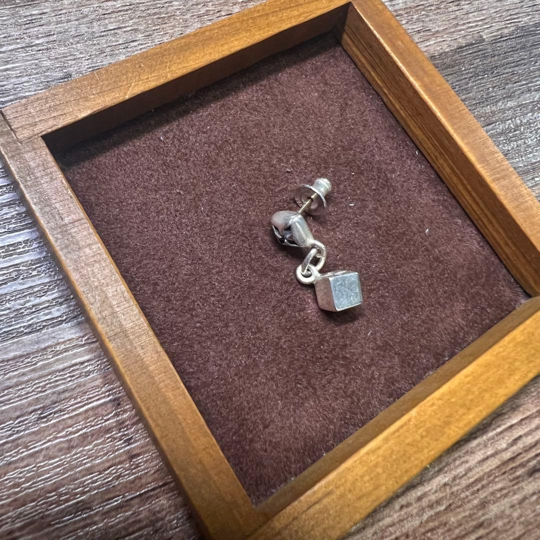 ブラッディマリー クロスダイスピアス