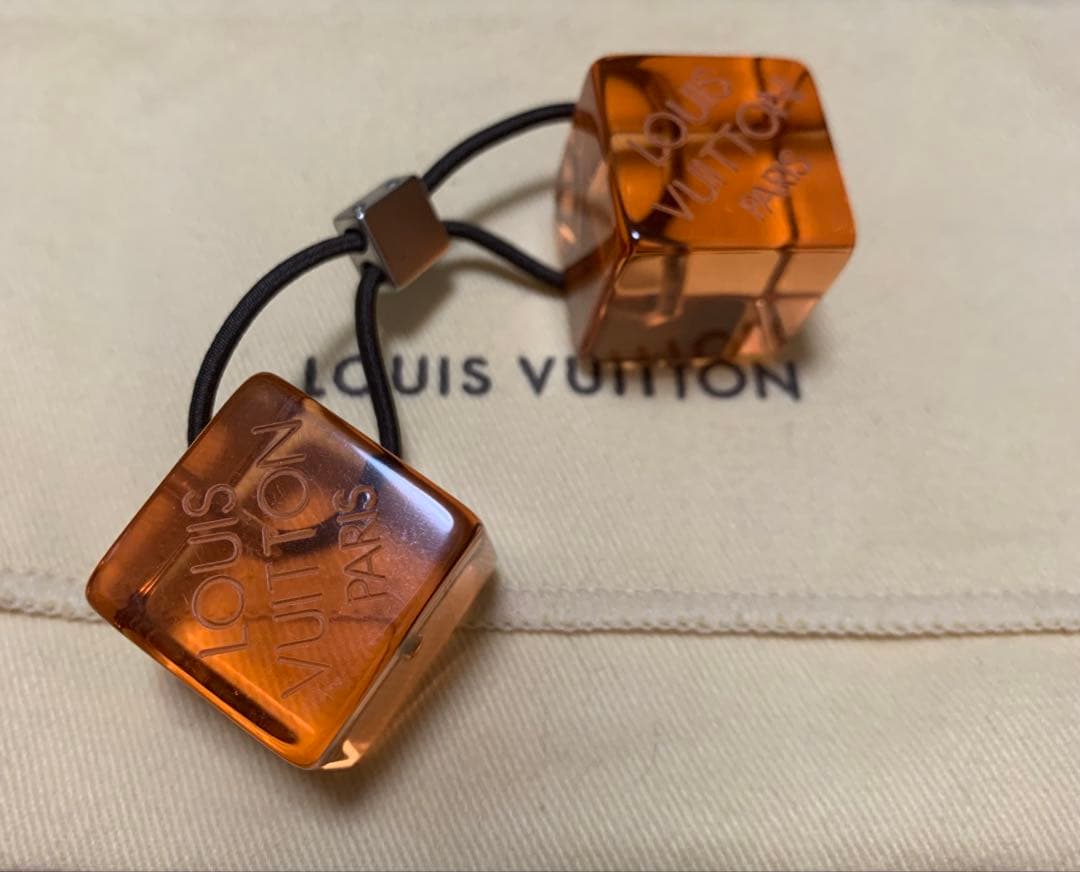 LOUIS VUITTON ヘアゴム キューブ ロゴ ブランド 2個セット