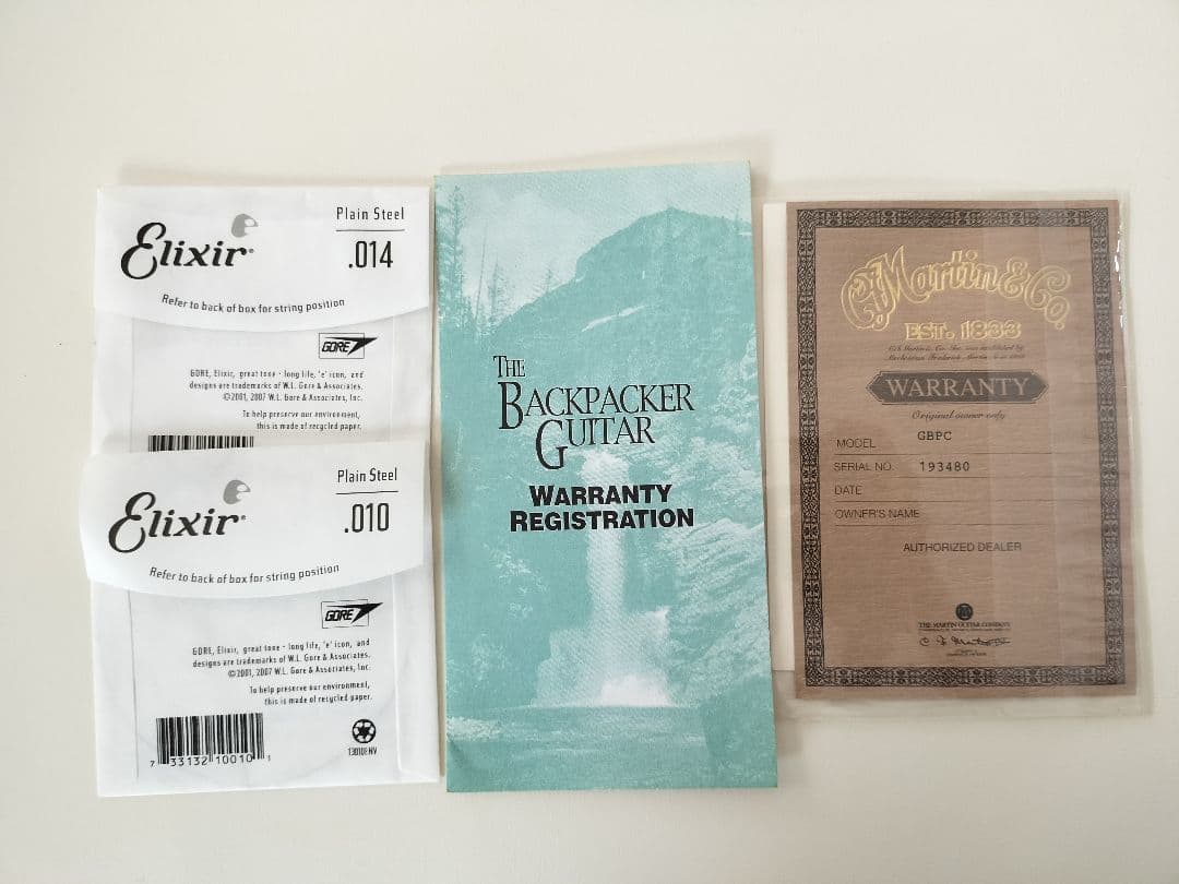 Martin　マーティン　バックパッカー　ギター