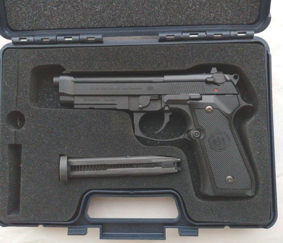 東京マルイ ガスブローバック M9A1 ベレッタ ガンケース付き