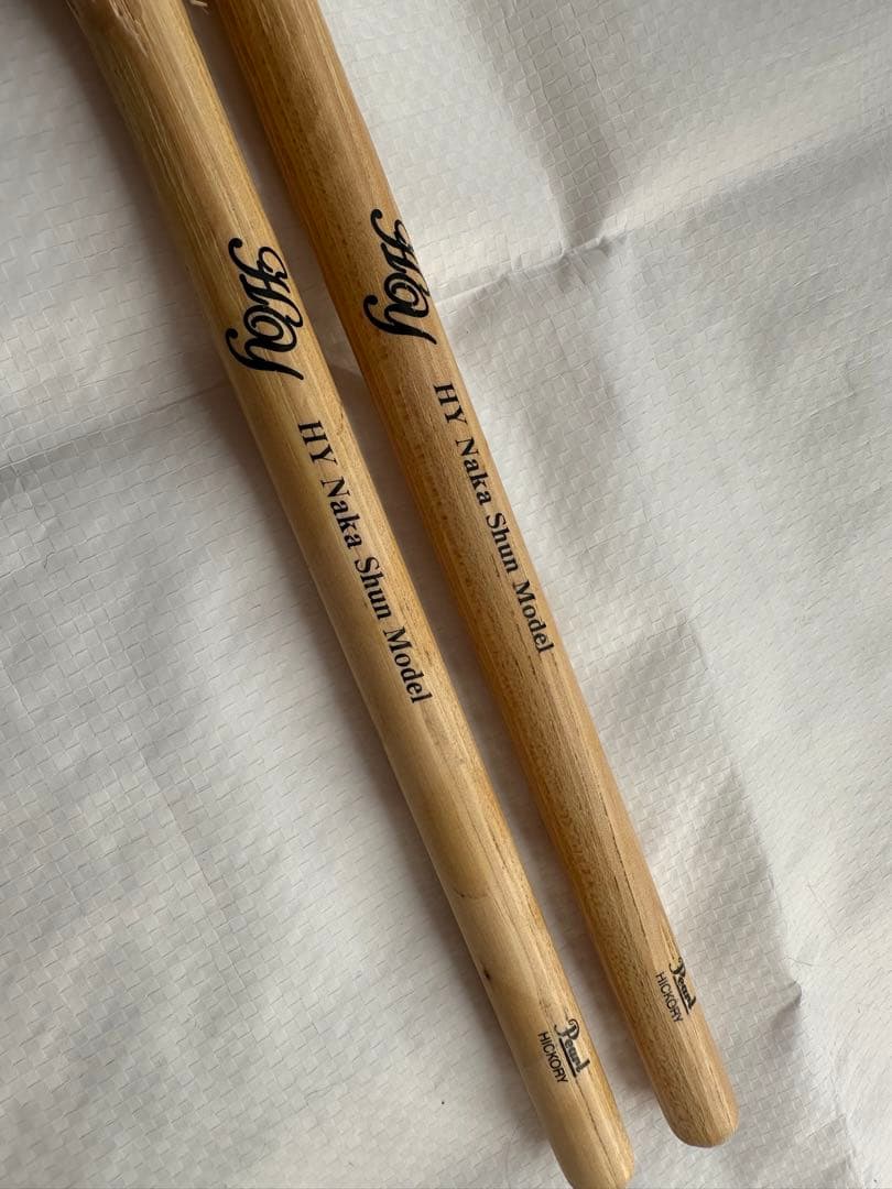 HY Shun 本人使用のドラムスティック＋サイン本特典DVD付き