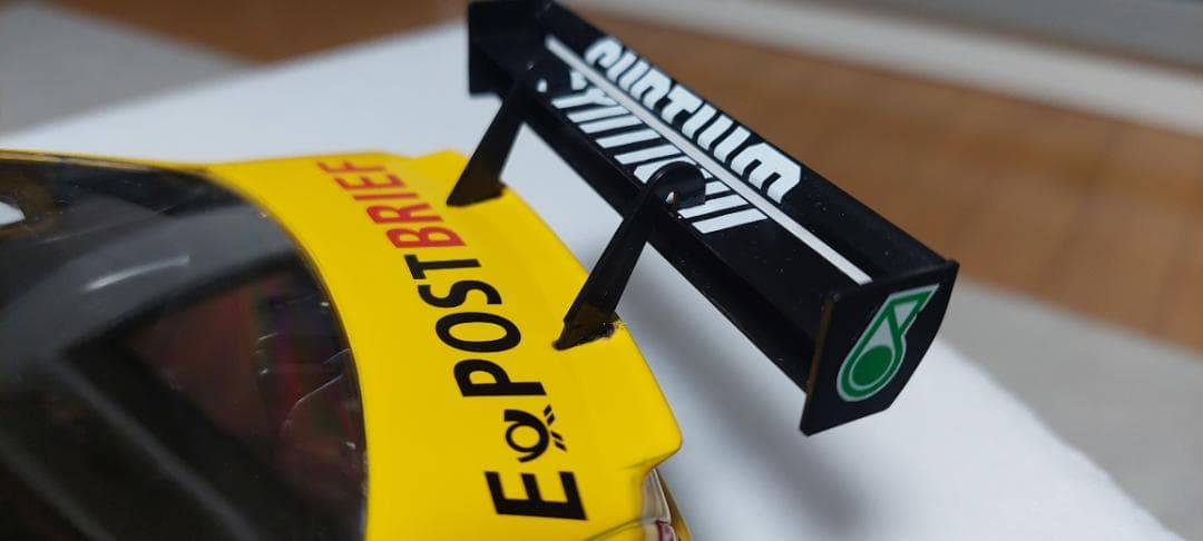 ミニカー 1/18ベンツ