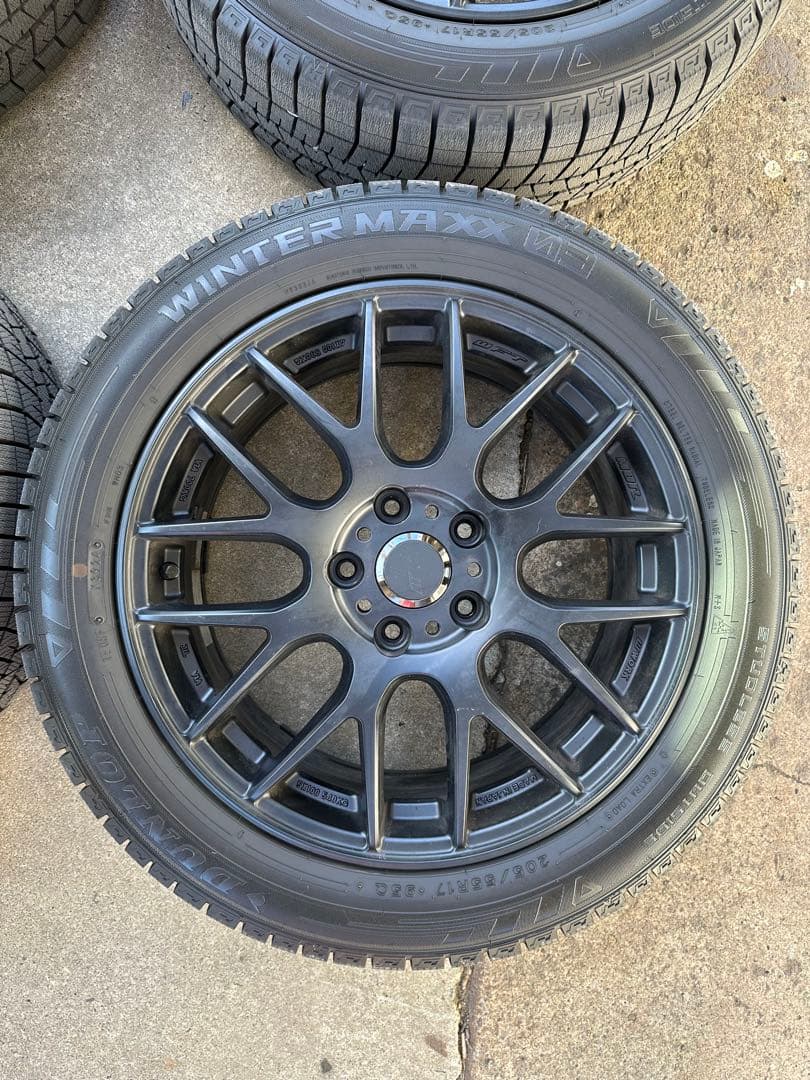 YJWORK エモーション　M8R 17インチ スタッドレスタイヤホイール