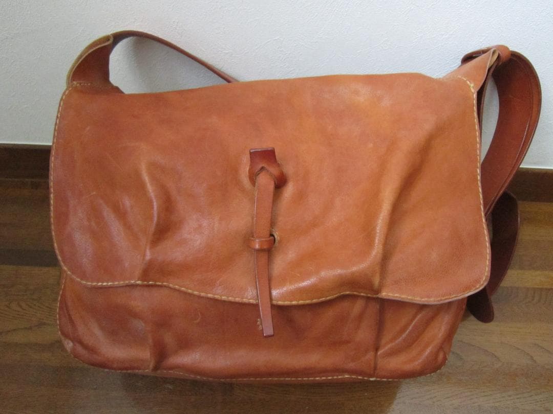 アンリークイール　⑤　ショルダーバッグ　鞄　バッグ