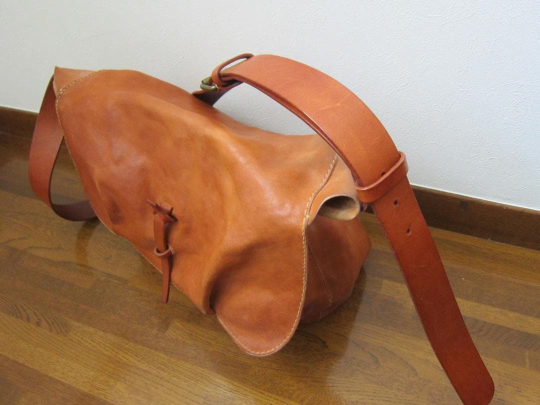 アンリークイール　⑤　ショルダーバッグ　鞄　バッグ