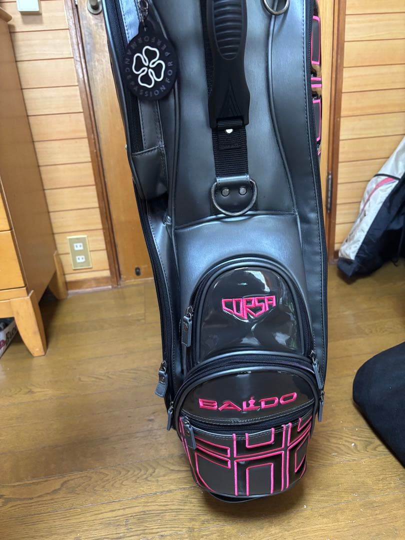 訳あり商品バルド キャディバッグ グレー/ピンクになります！