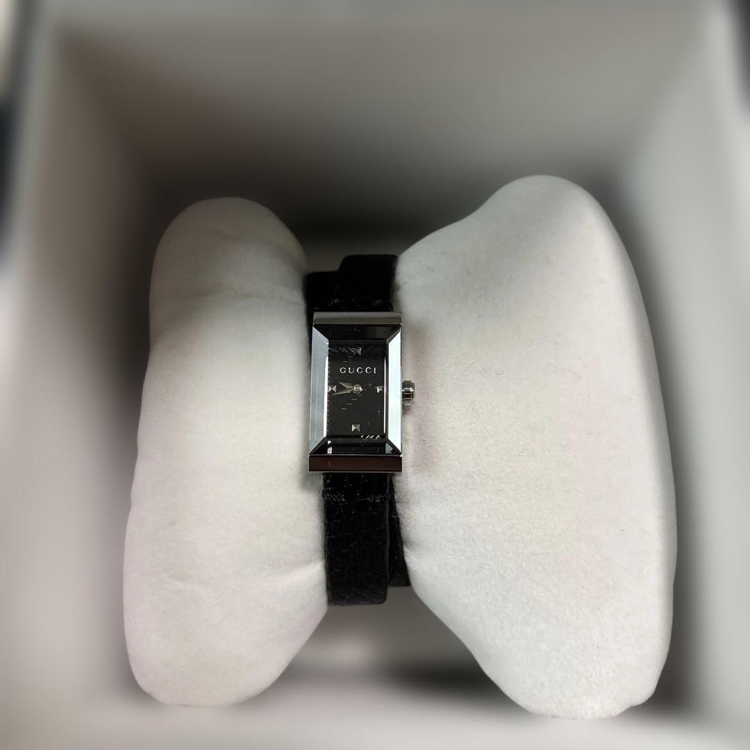 GUCCI ブラックレザーバンド 時計