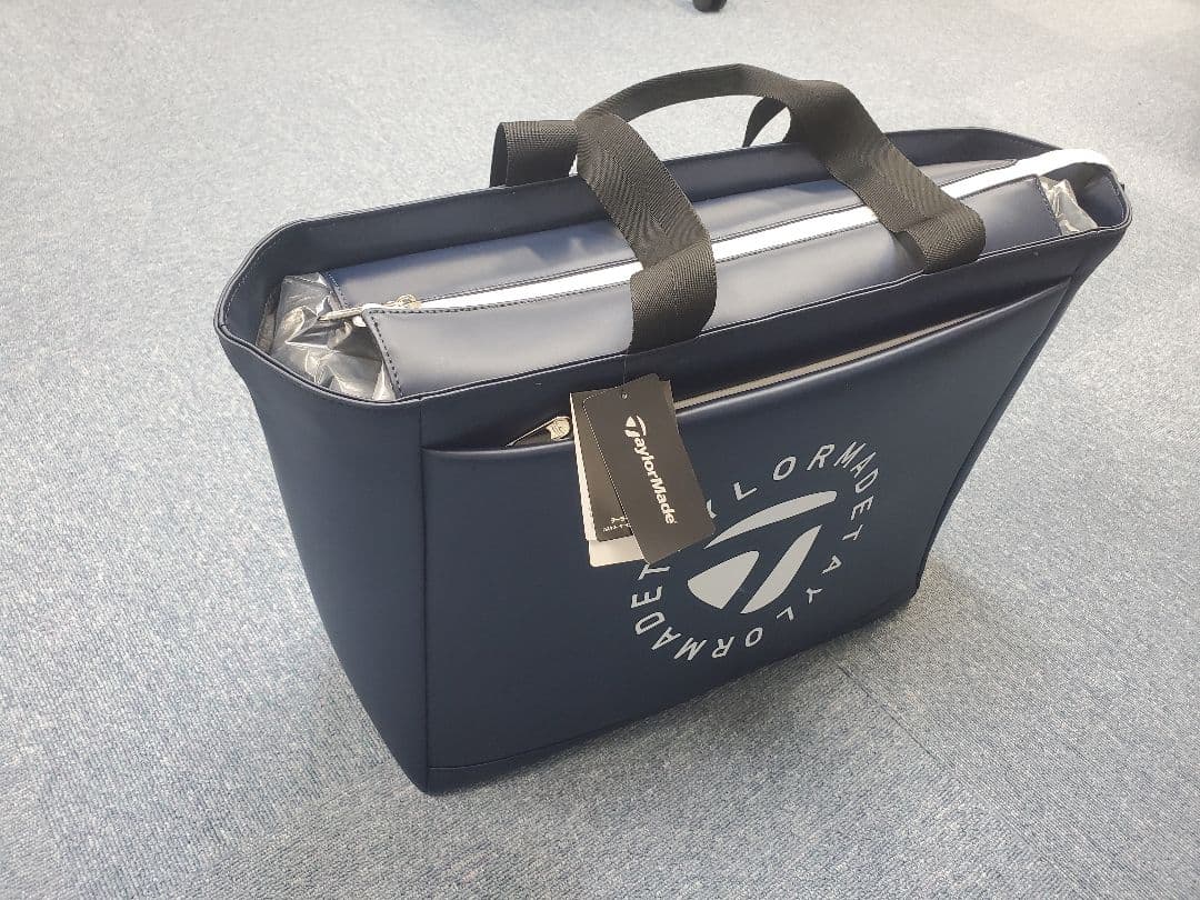 ゴルフトートバッグ TaylorMadeテーラーメイド NEWモデル 新品未使用