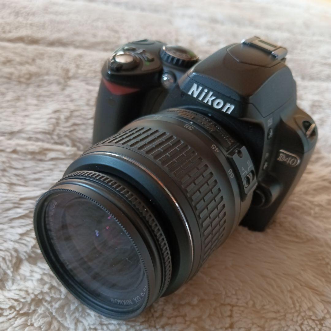 Nikon D40デジタル一眼レフ 18~55ミリ標準ズームセット[極美品]