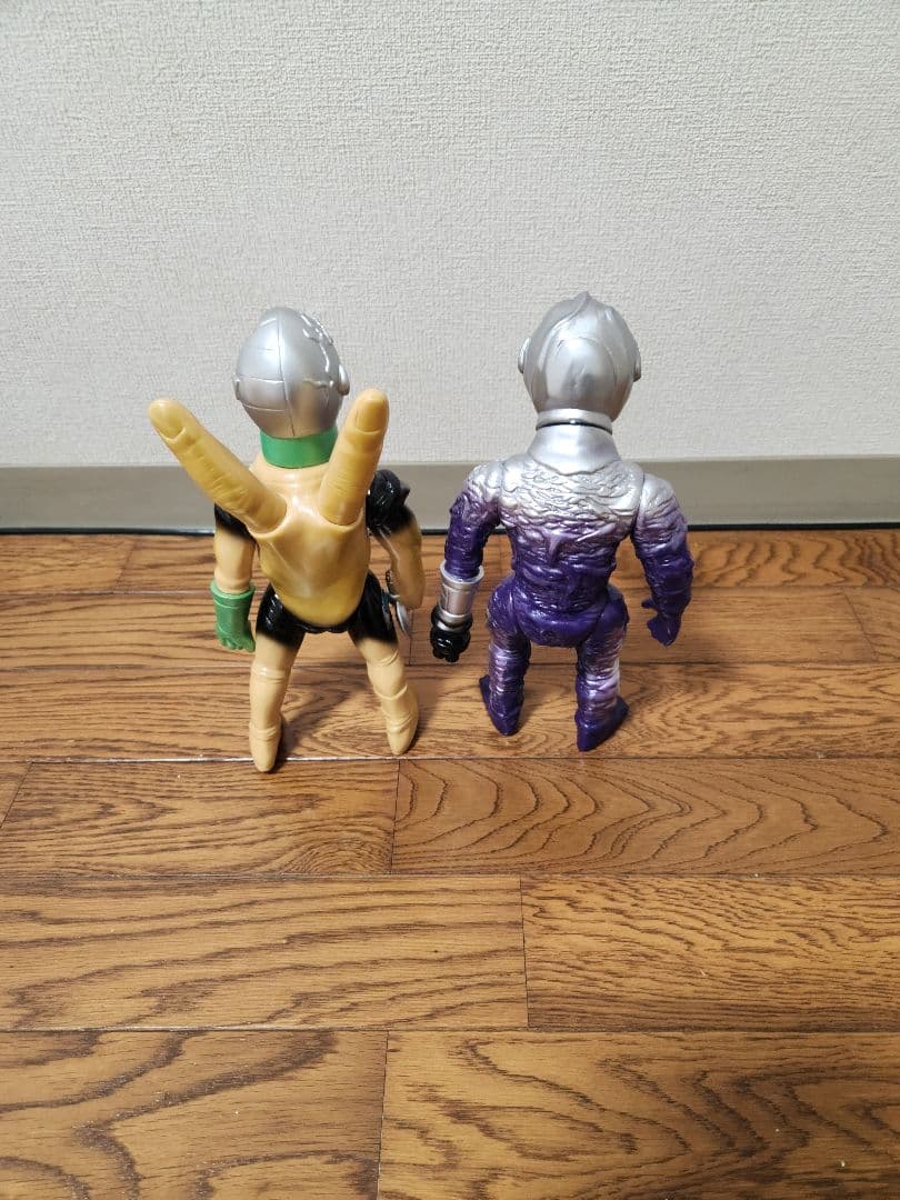 エレガブソフビコロシヤンとプラロイドマンのセット