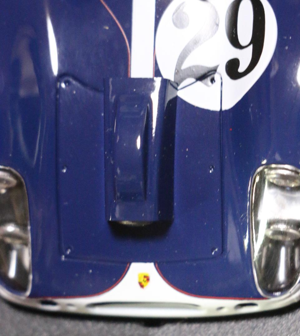 FLY　ポルシェ９０８栄光のルマン撮影用カメラ搭載車 1/32　スロットカー