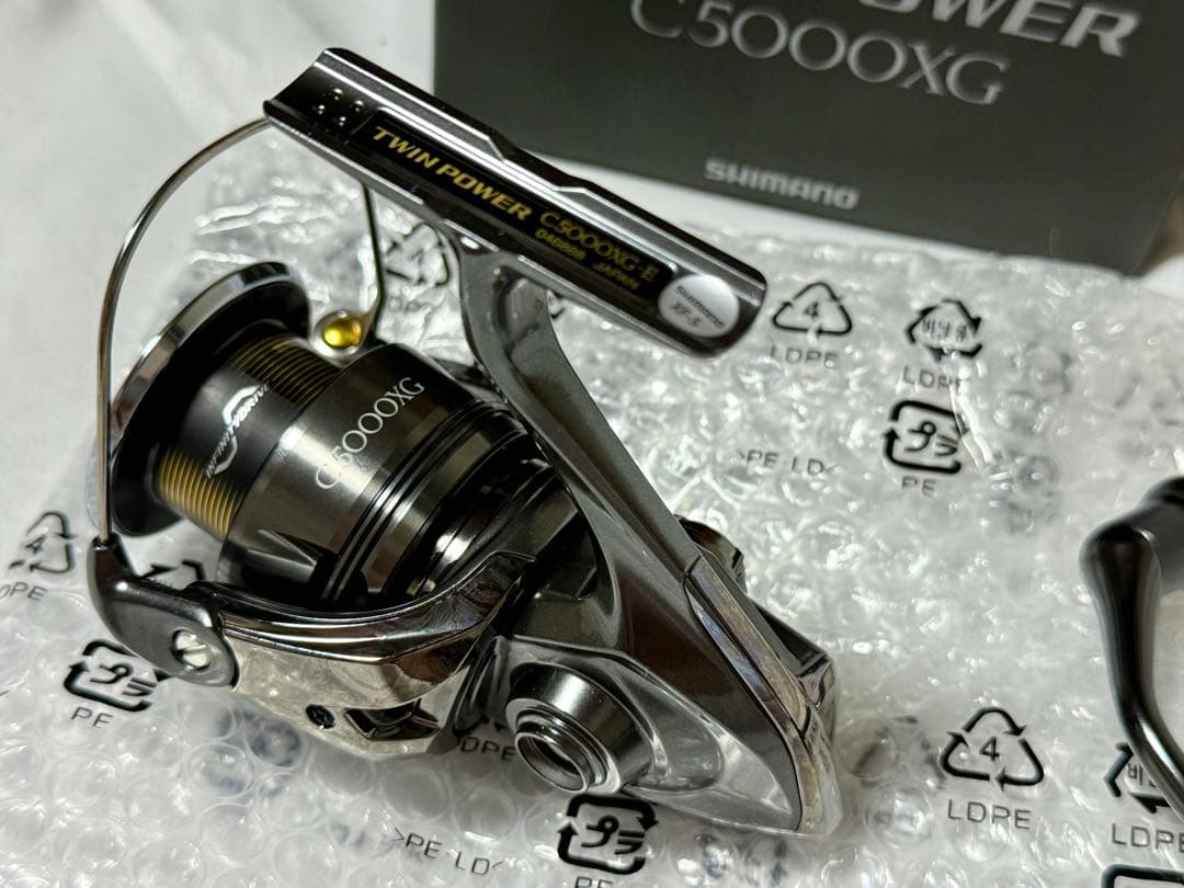 SHIMANO 24 ツインパワー C5000XG 新品・未使用