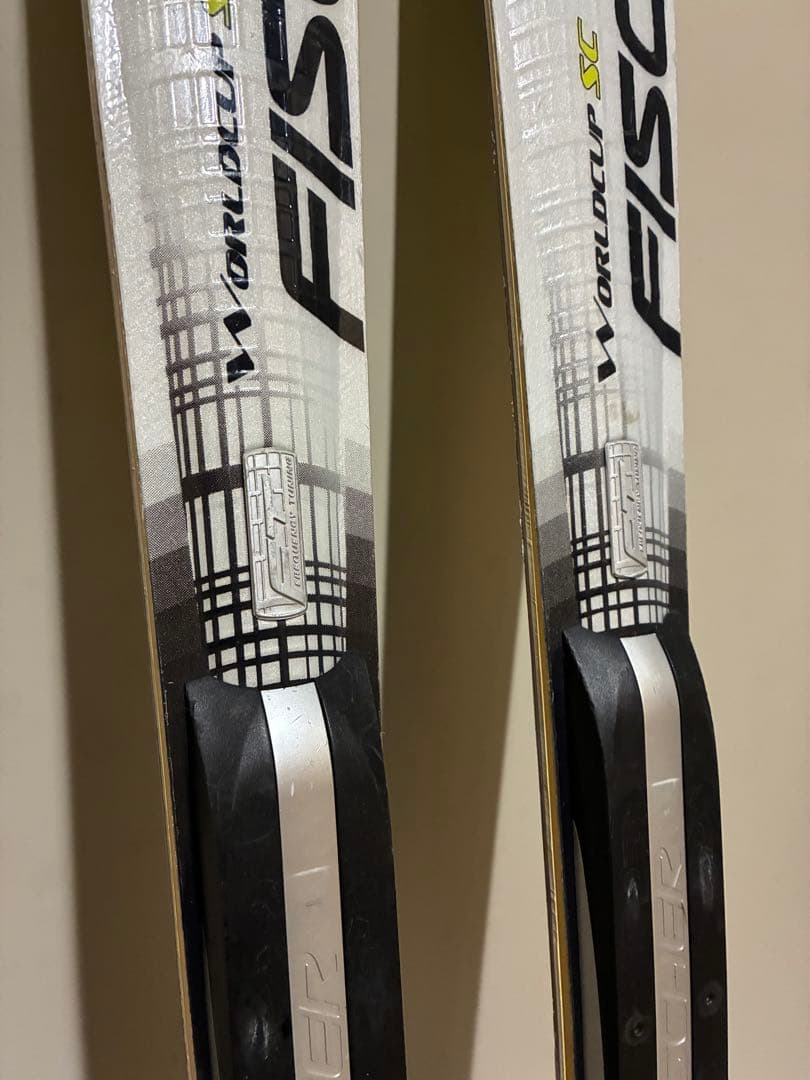 Fischer RC4 スキー板 ホワイト/イエロー